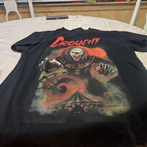 Spirit Crouchy Graphic Black and Red T-Shirt